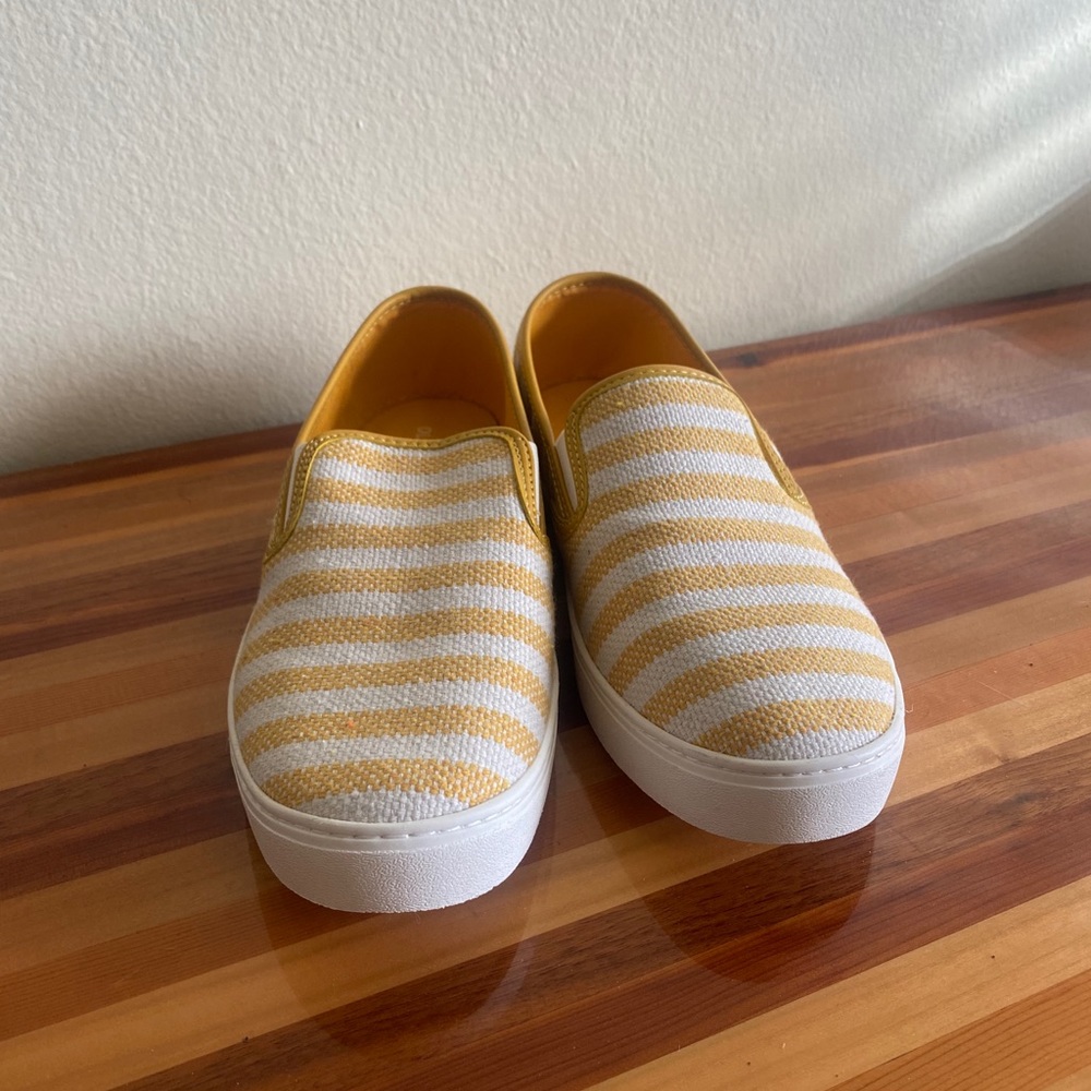 Old Navy Flats